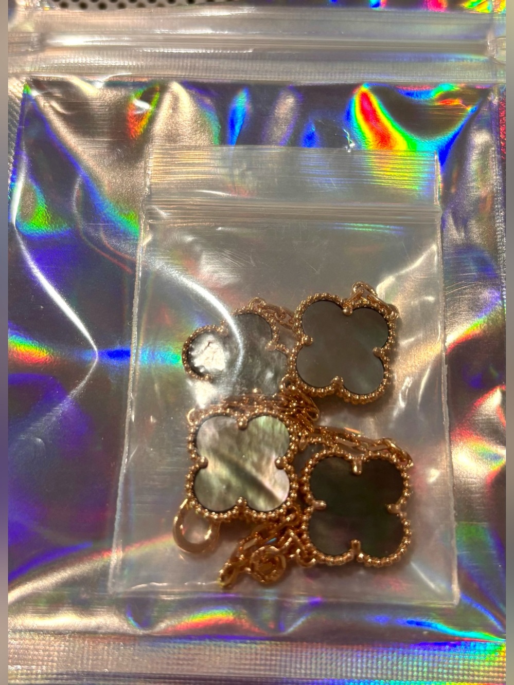 Gold and Green Clover Bracelet with Mother-of-Pearl Inlay - Picture 7 of 8